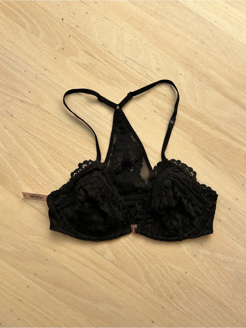Victoria's Secret Lace Racerback Bra in Black — Size 32C